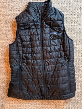 Patagonia Women’s Black Quilted Lightweight Vest
